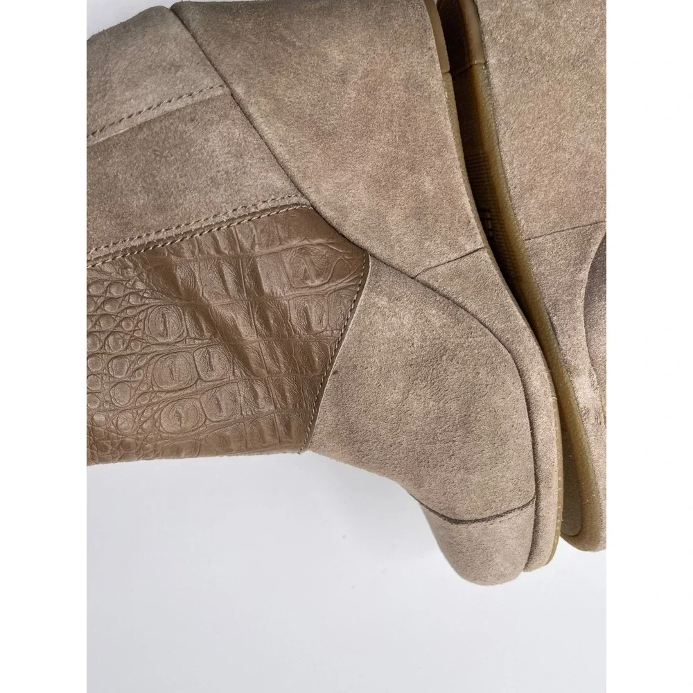 TOMS Desert Wedge Taupe‎ Suede Croc Embossed Ankle Boots 6.5 300515